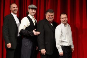 Egy bolond négyet csinál foto Dusa Gabor